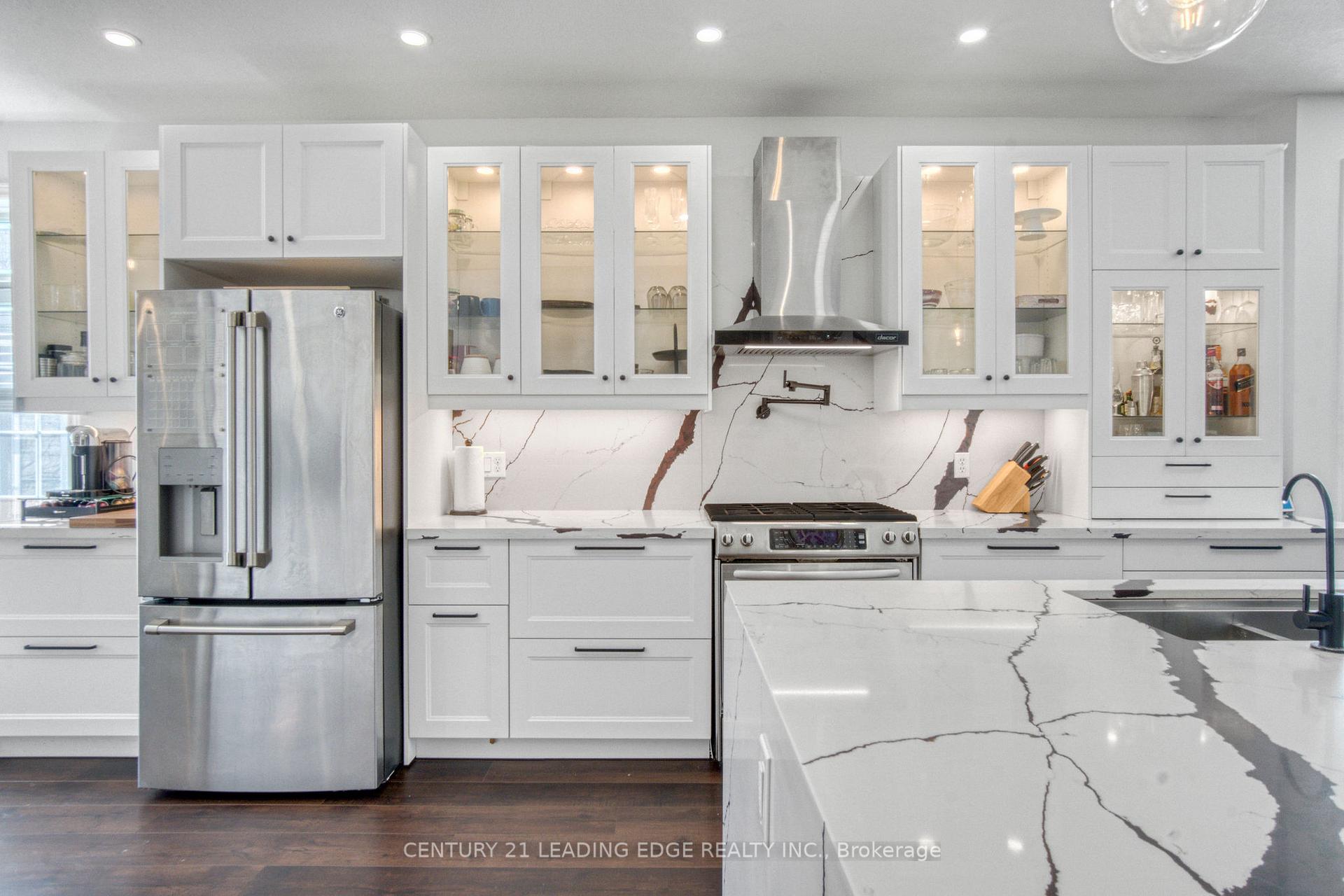 Photo 13 of 1417 Treeland Street, Burlington, Freeman — HOMEH