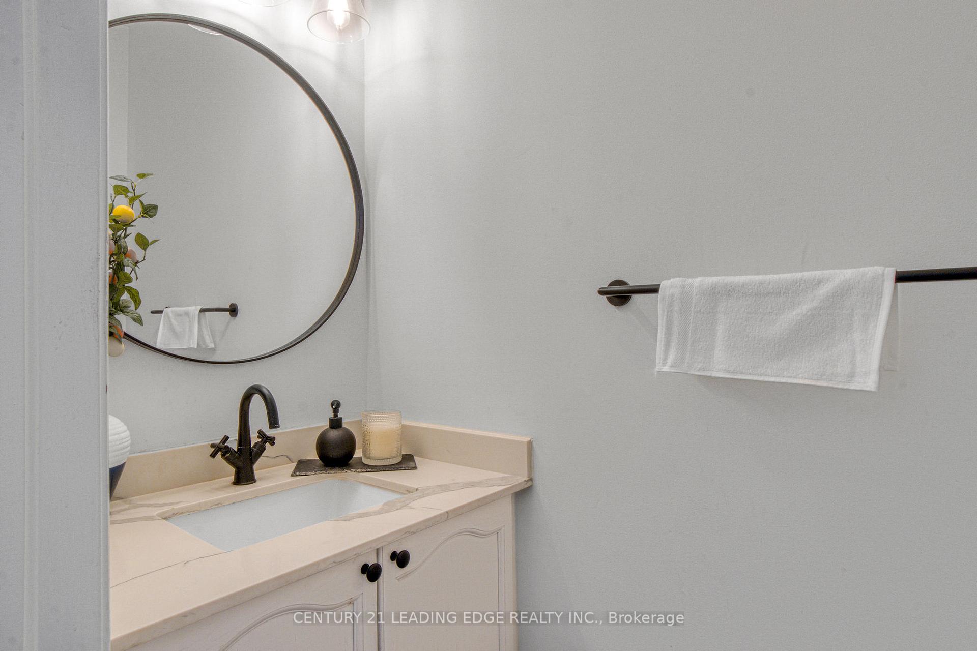 Photo 15 of 1417 Treeland Street, Burlington, Freeman — HOMEH