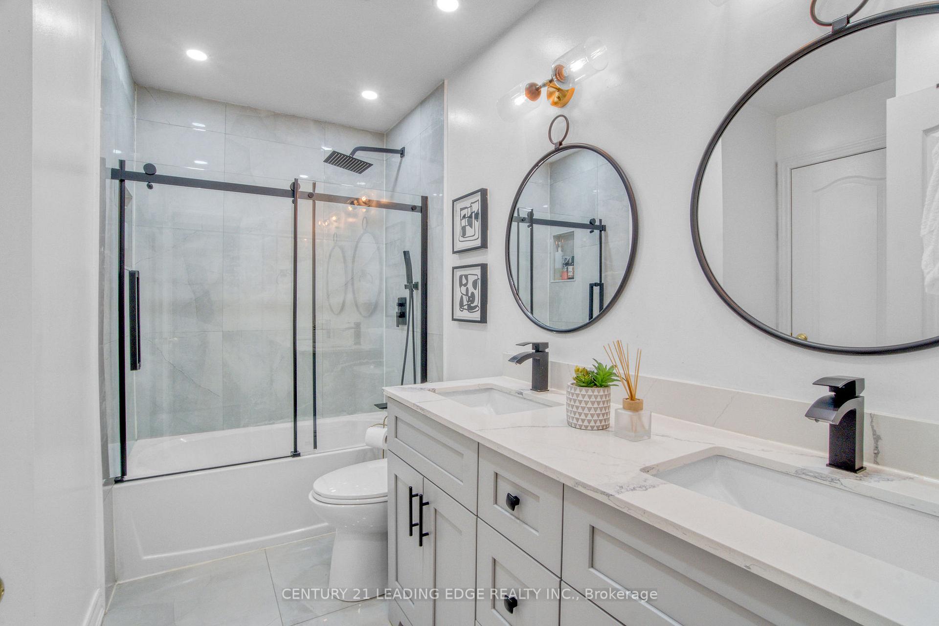 Photo 26 of 1417 Treeland Street, Burlington, Freeman — HOMEH