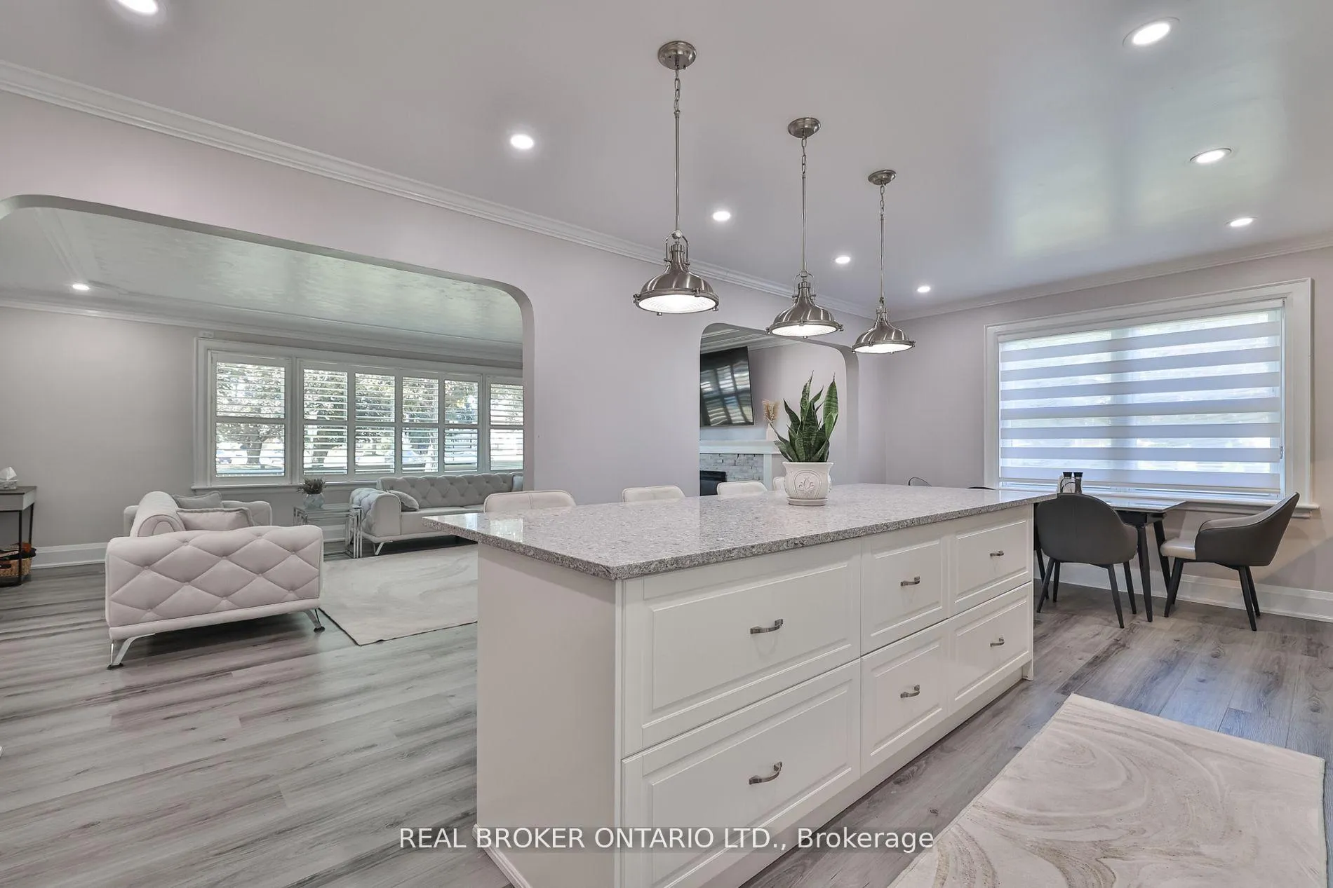 Photo 13 of 76 Randall Avenue, Hamilton, Stoney Creek Mountain — HOMEH