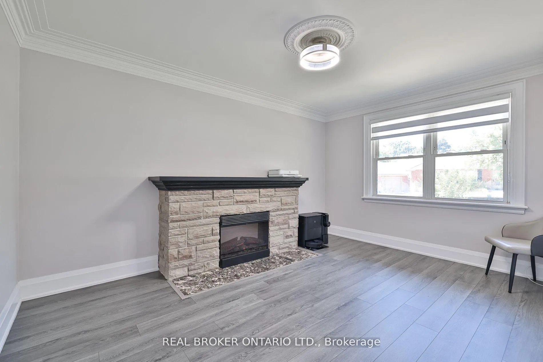 Photo 23 of 76 Randall Avenue, Hamilton, Stoney Creek Mountain — HOMEH
