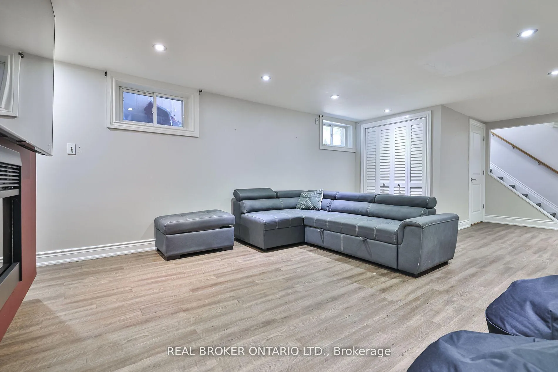 Photo 30 of 76 Randall Avenue, Hamilton, Stoney Creek Mountain — HOMEH