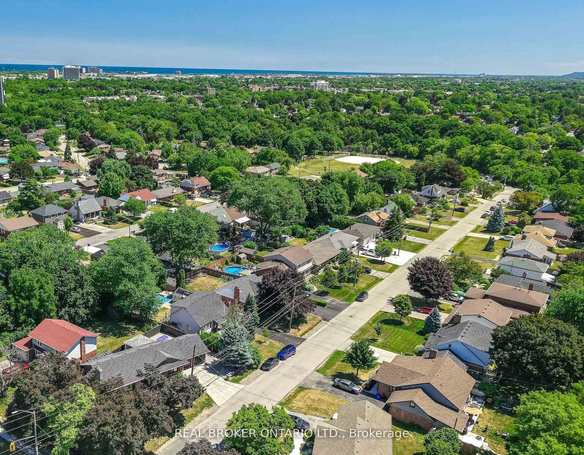 Photo 42 of 76 Randall Avenue, Hamilton, Stoney Creek Mountain — HOMEH