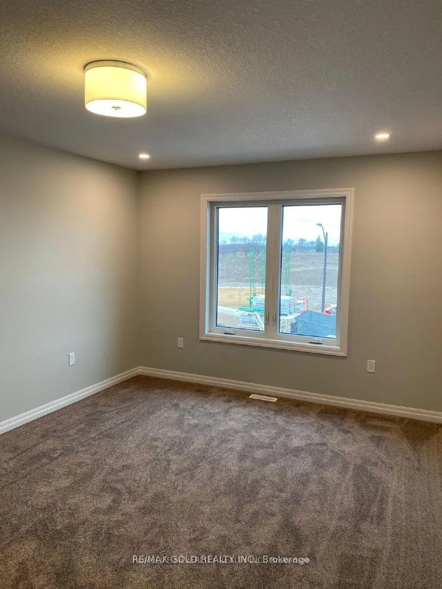 Photo 10 of 29 Trailside Drive, St. Marys — HOMEH