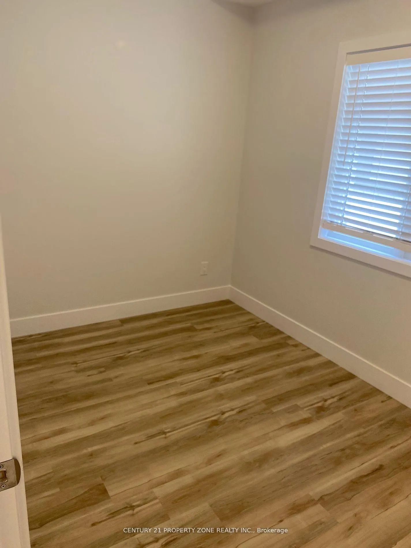 Photo 11 of Unit Main, 500 Karn Street, Kitchener — HOMEH