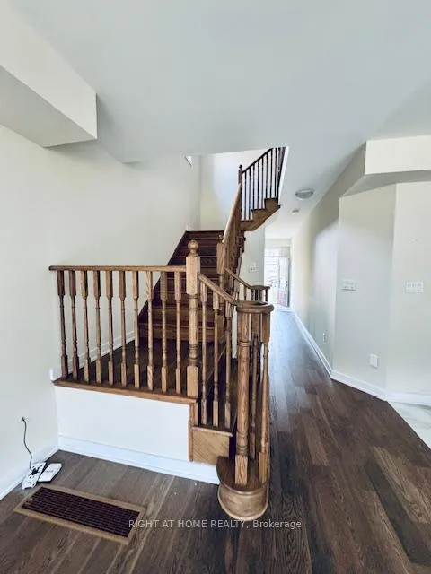 Photo 9 of 53 Keelson Street, Welland, Dain City — HOMEH