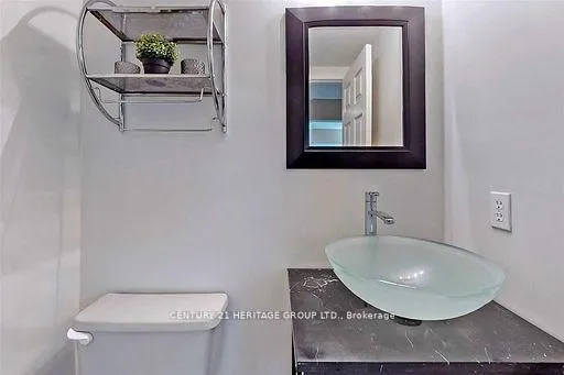 Photo 13 of 46 Rush Road, Aurora, Bayview Wellington — HOMEH