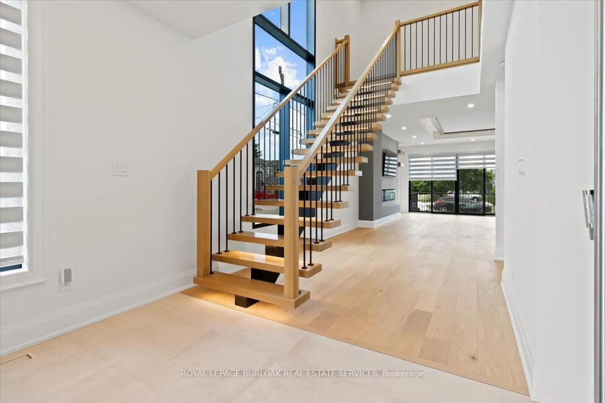 Photo 1 of Unit Upper, 253 Federal Street, Hamilton, Stoney Creek — HOMEH