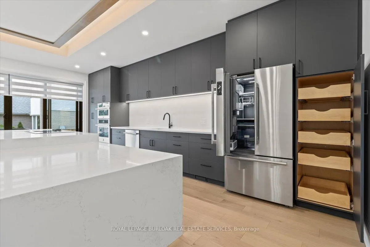 Photo 3 of Unit Upper, 253 Federal Street, Hamilton, Stoney Creek — HOMEH