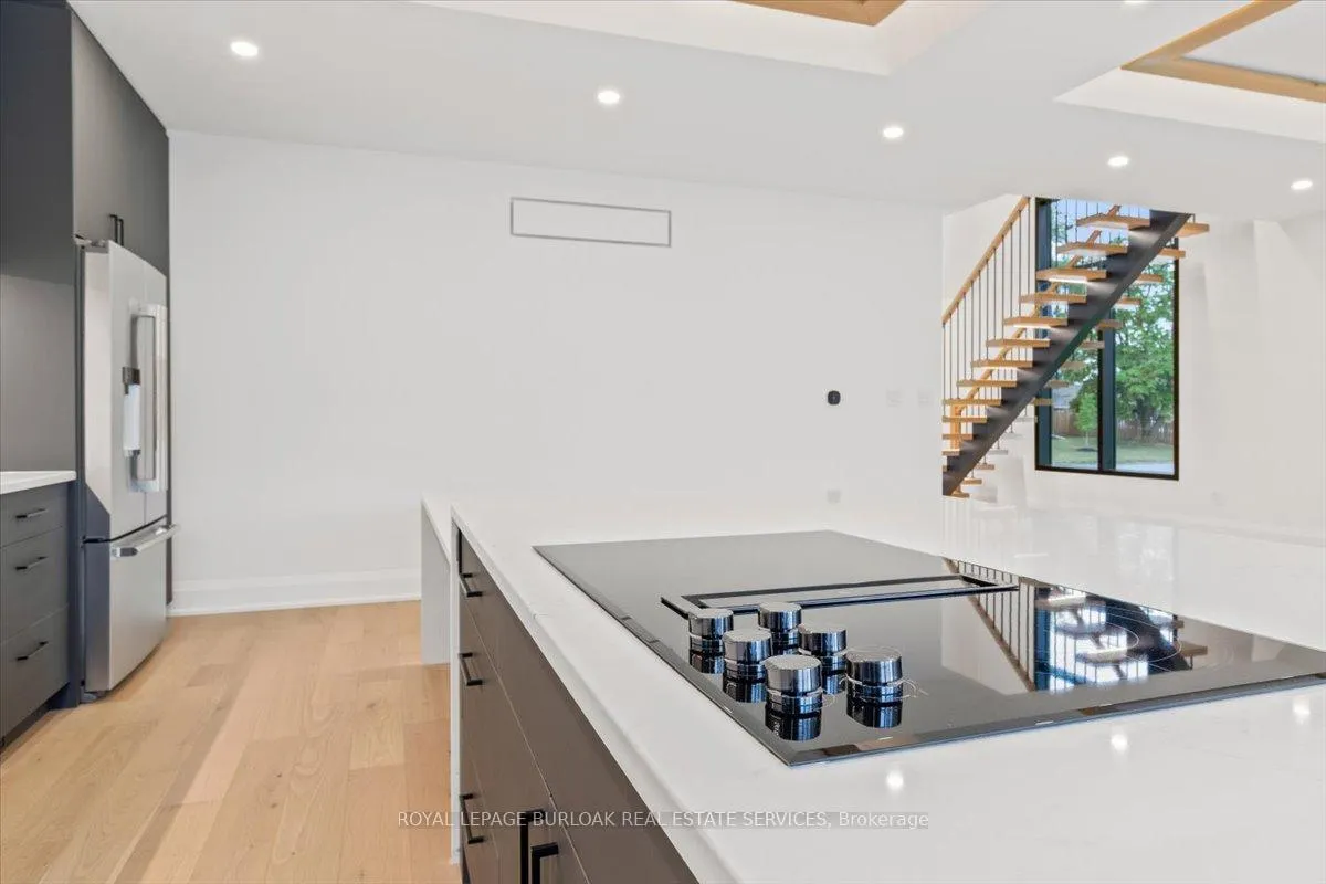 Photo 6 of Unit Upper, 253 Federal Street, Hamilton, Stoney Creek — HOMEH