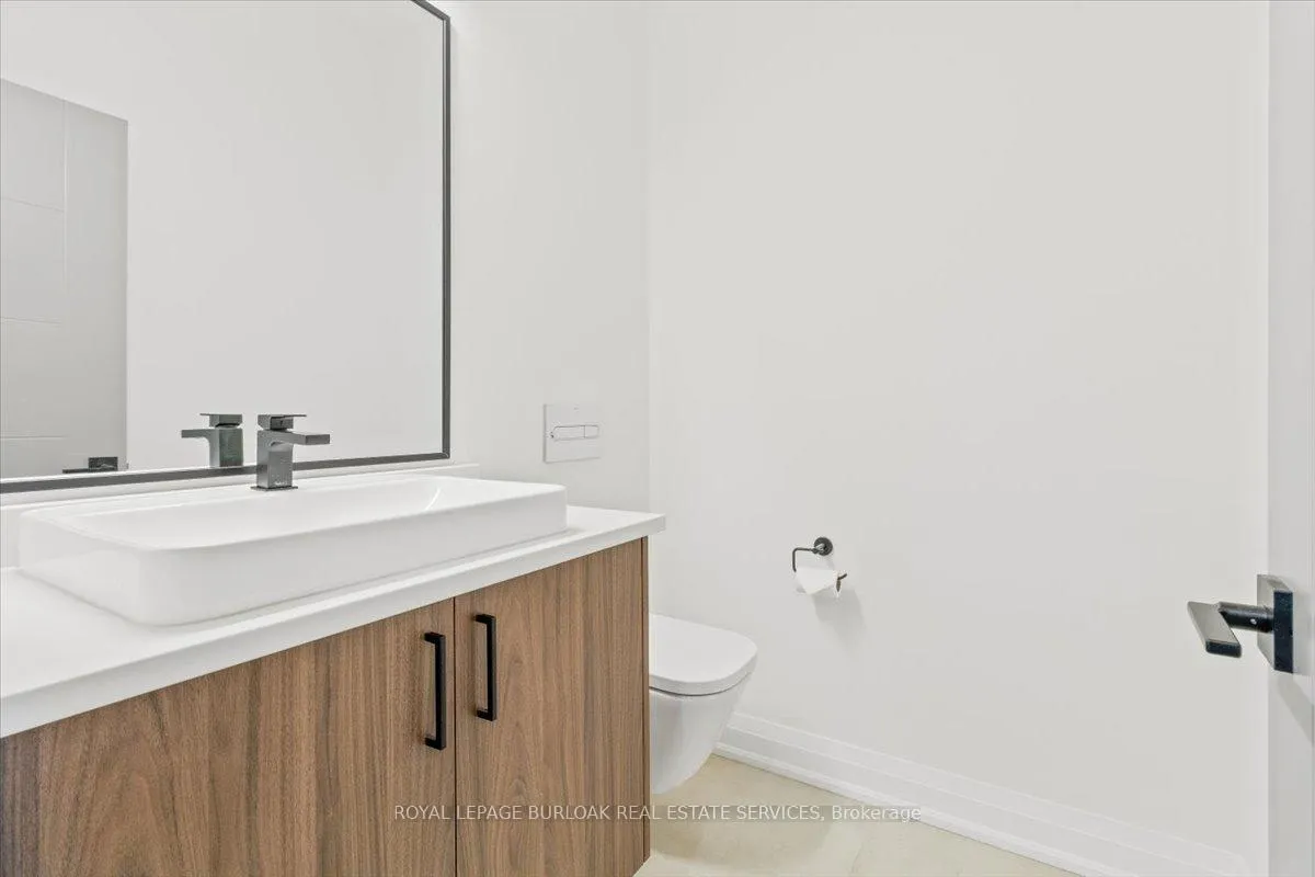 Photo 12 of Unit Upper, 253 Federal Street, Hamilton, Stoney Creek — HOMEH