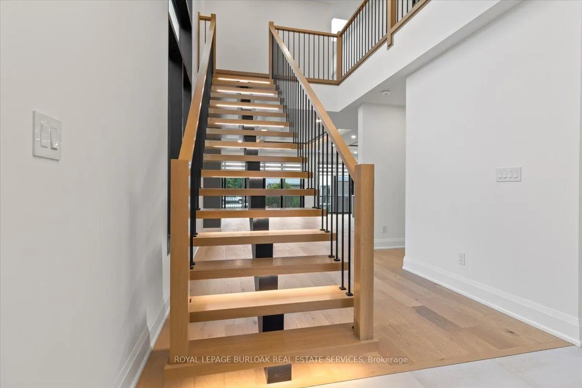 Photo 13 of Unit Upper, 253 Federal Street, Hamilton, Stoney Creek — HOMEH