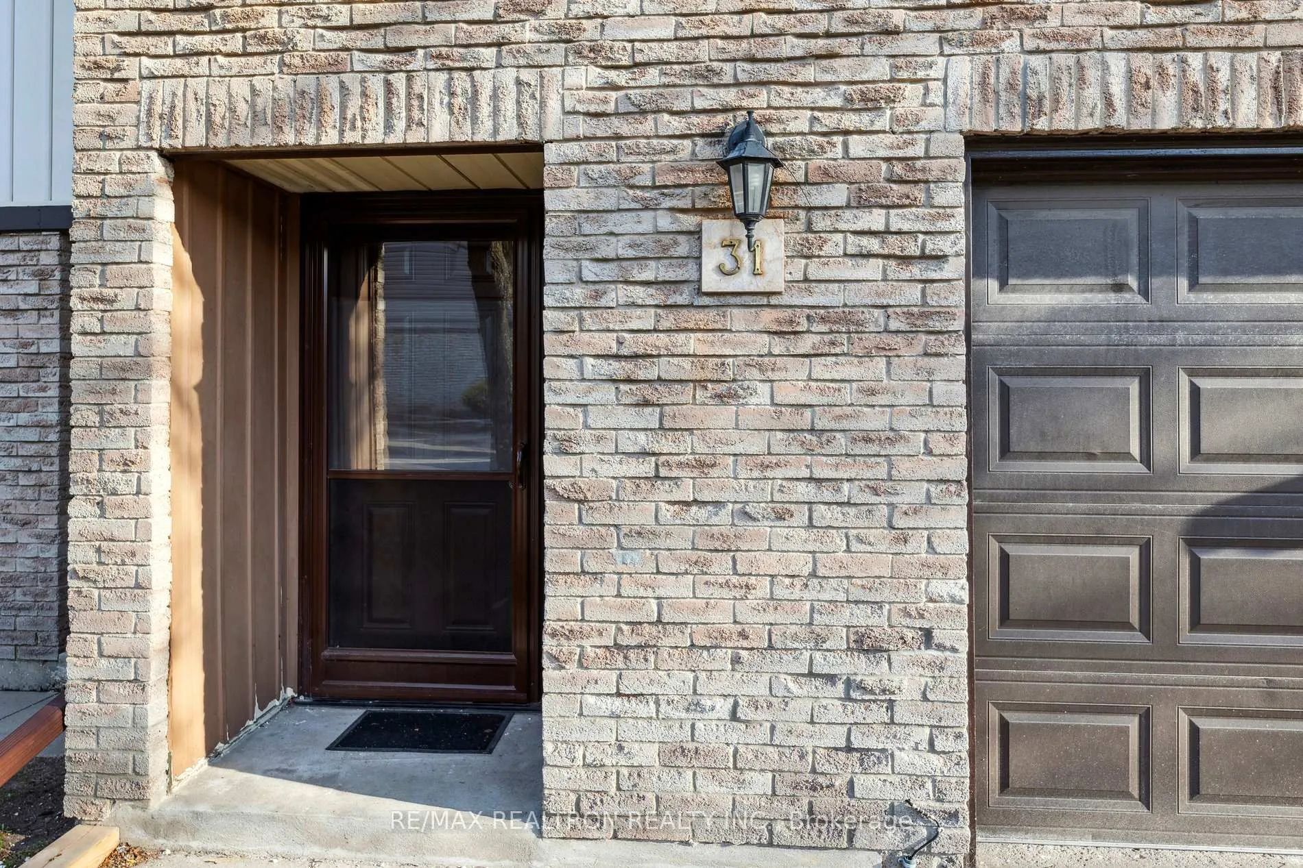 Photo 3 of Unit 31, 221 Ormond Drive, Oshawa, Samac — HOMEH