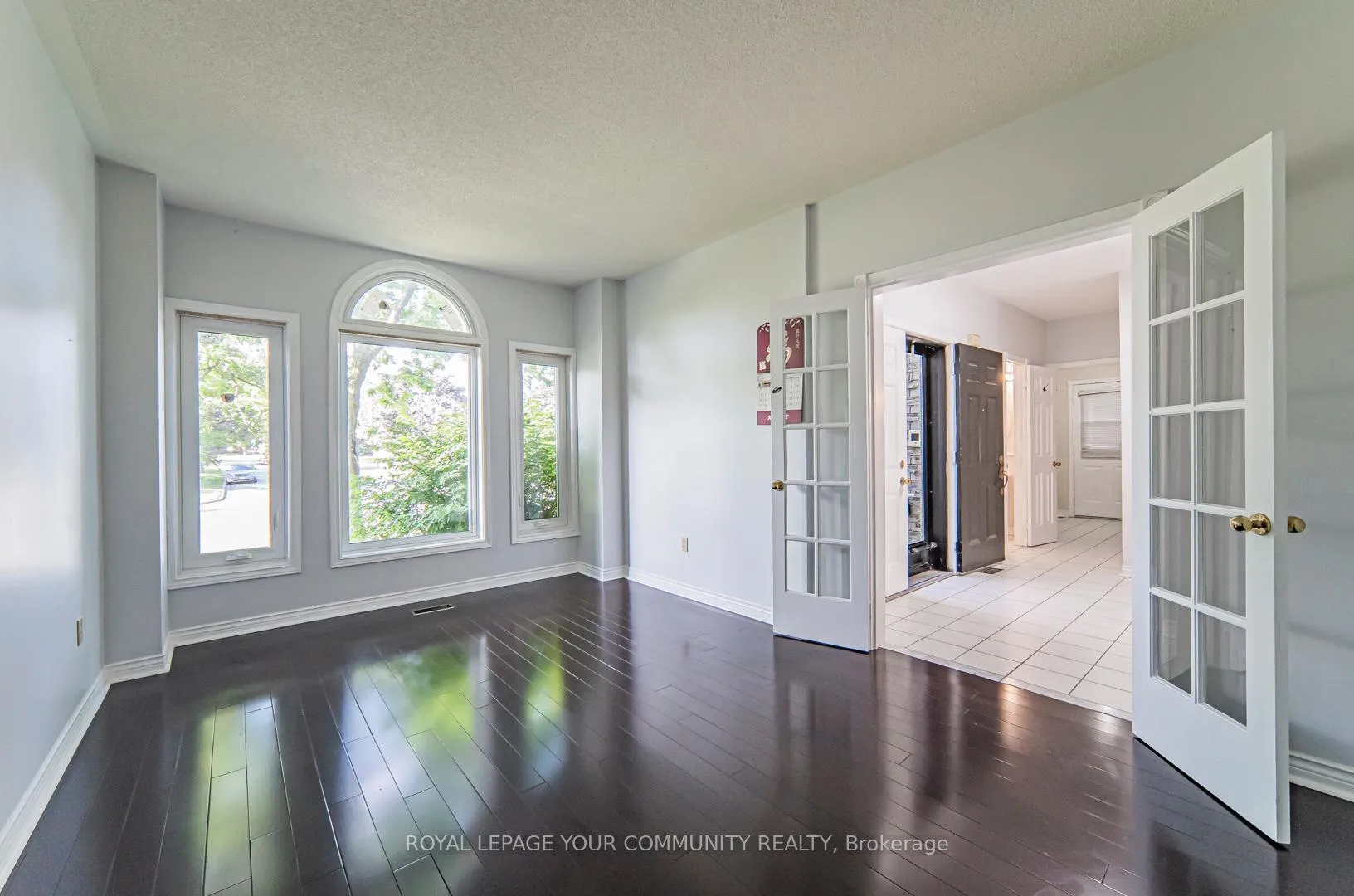 Photo 3 of 147 John Button Boulevard, Markham, Buttonville — HOMEH