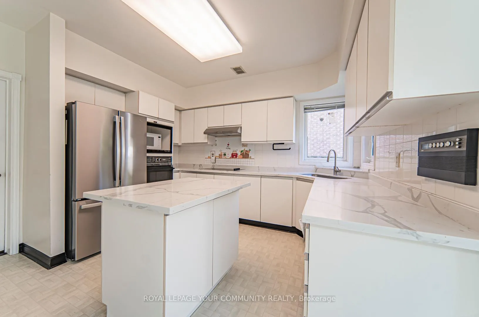 Photo 6 of 147 John Button Boulevard, Markham, Buttonville — HOMEH