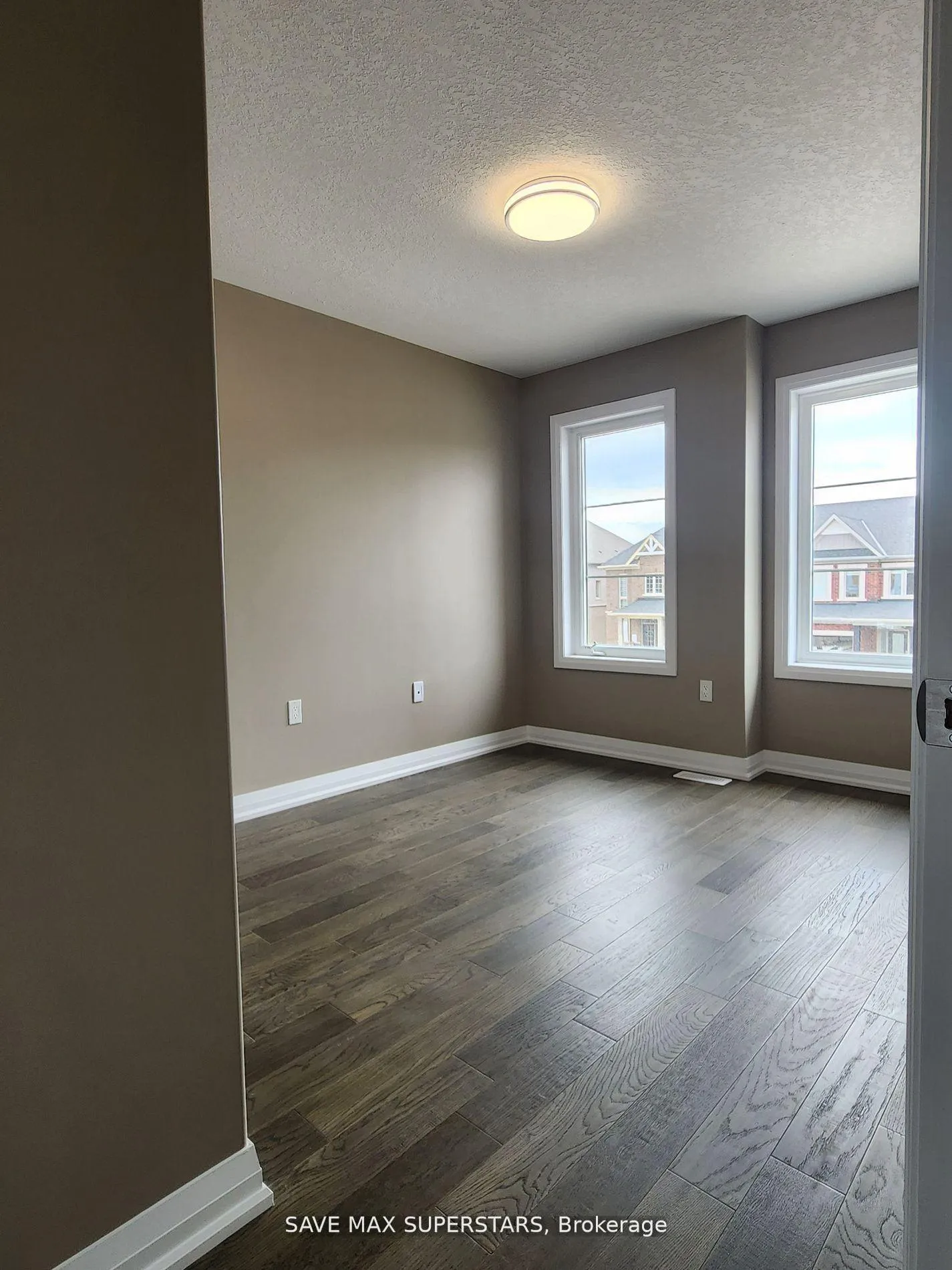 Photo 15 of 51 Copperhill Heights, Barrie, Rural Barrie Southeast — HOMEH
