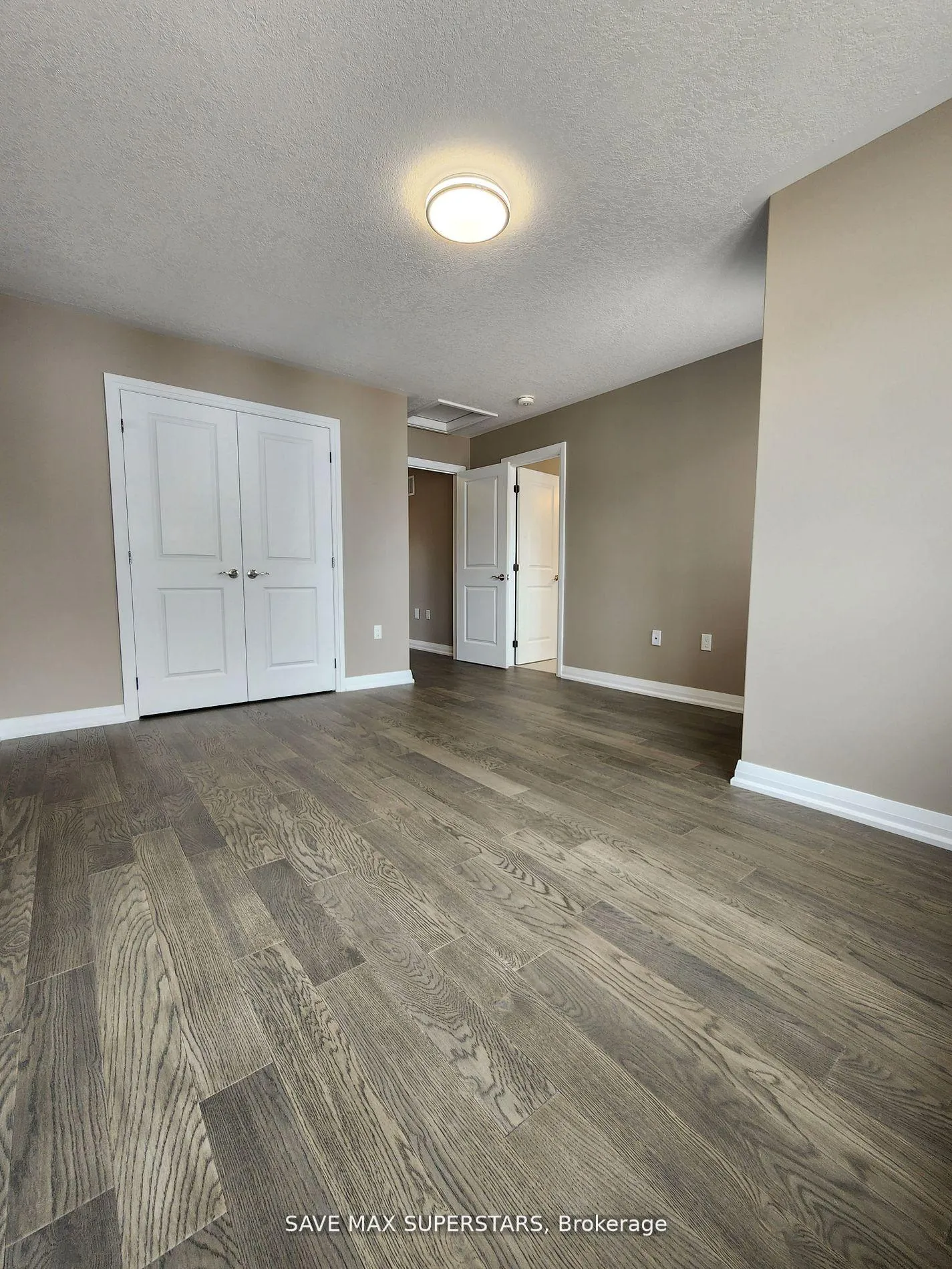 Photo 18 of 51 Copperhill Heights, Barrie, Rural Barrie Southeast — HOMEH