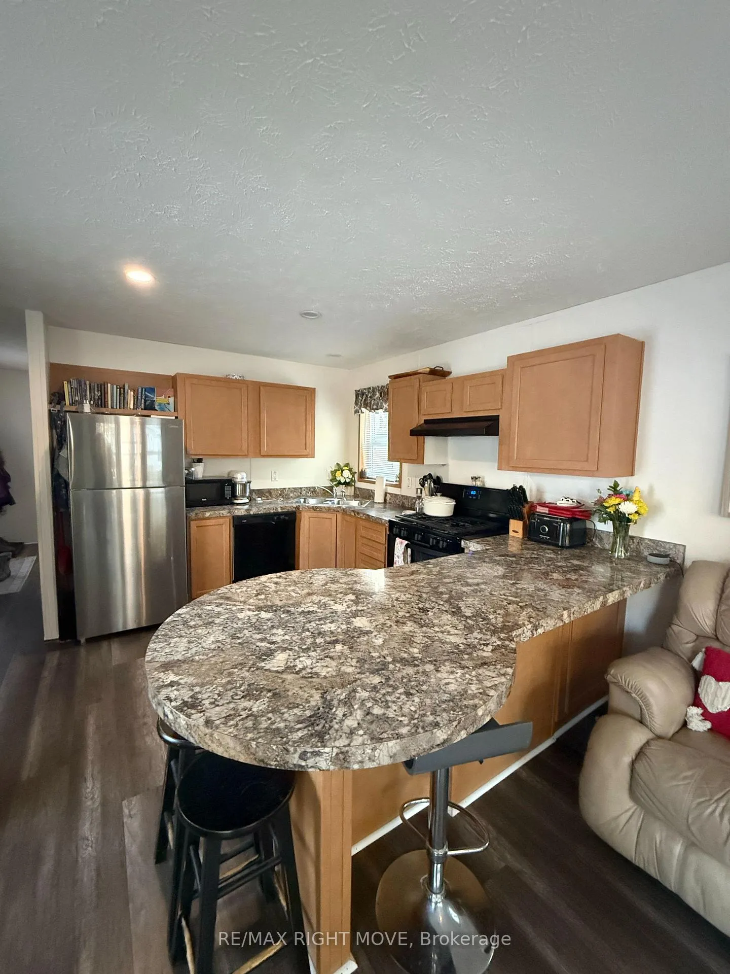 Photo 9 of 1050 4 Seasons Road, Gravenhurst, Morrison — HOMEH