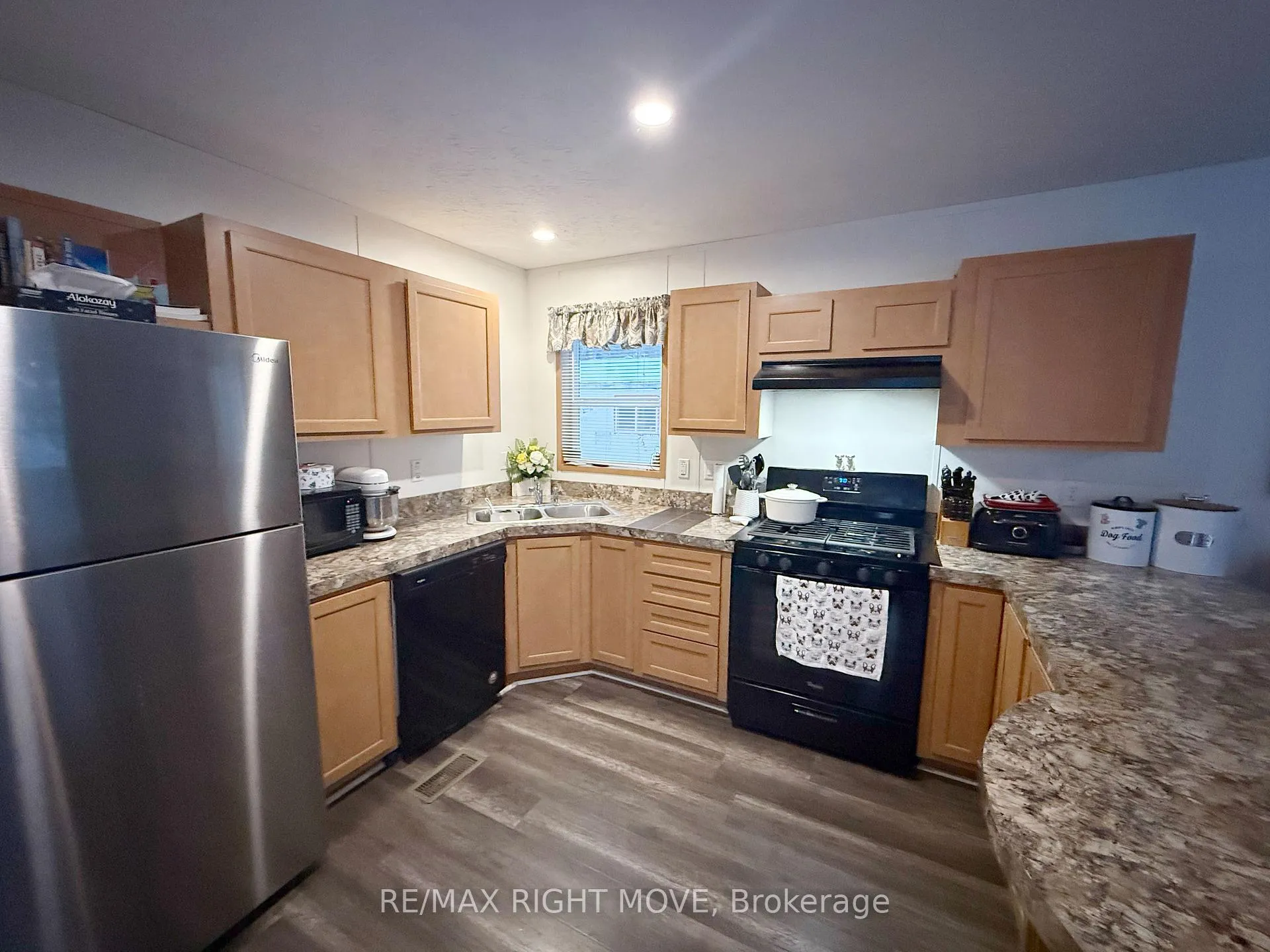 Photo 11 of 1050 4 Seasons Road, Gravenhurst, Morrison — HOMEH