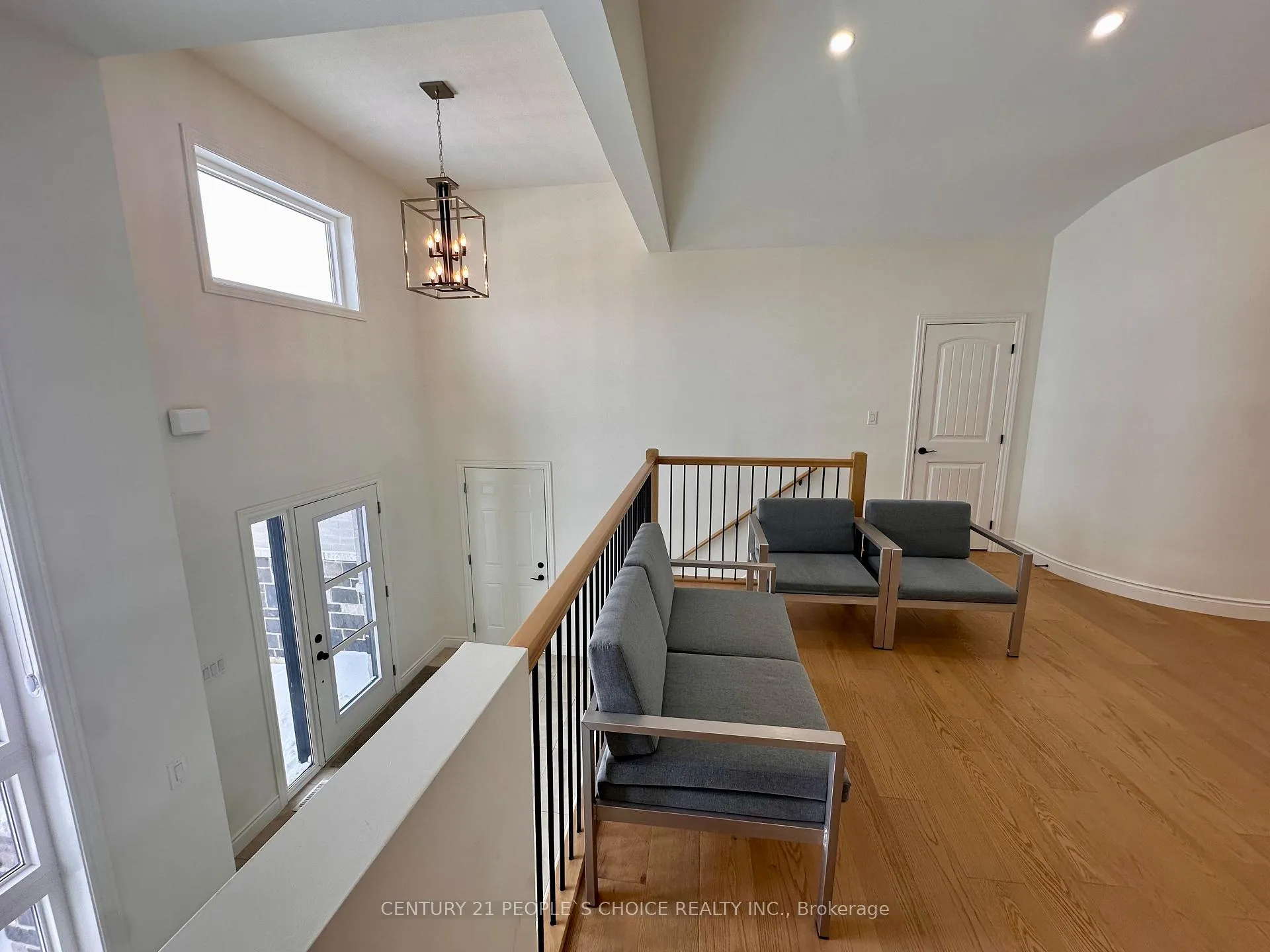 Photo 3 of Unit Main, 81 Kingsbridge Drive, Amherstburg — HOMEH