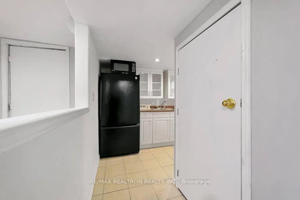 Photo 13 of 28 Hartwell Way, Aurora, Bayview Northeast — HOMEH