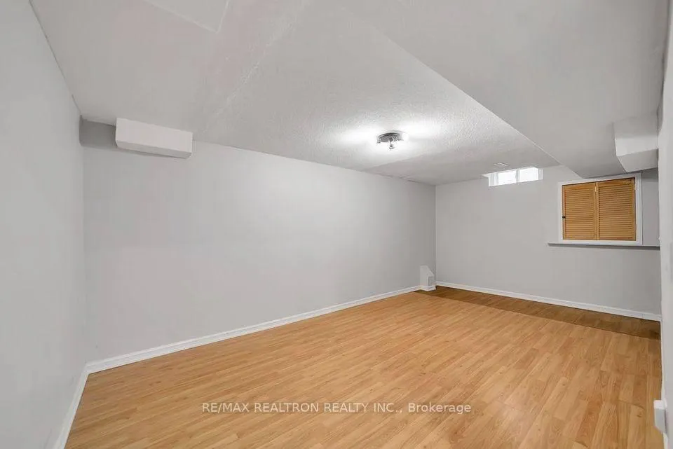 Photo 22 of 28 Hartwell Way, Aurora, Bayview Northeast — HOMEH