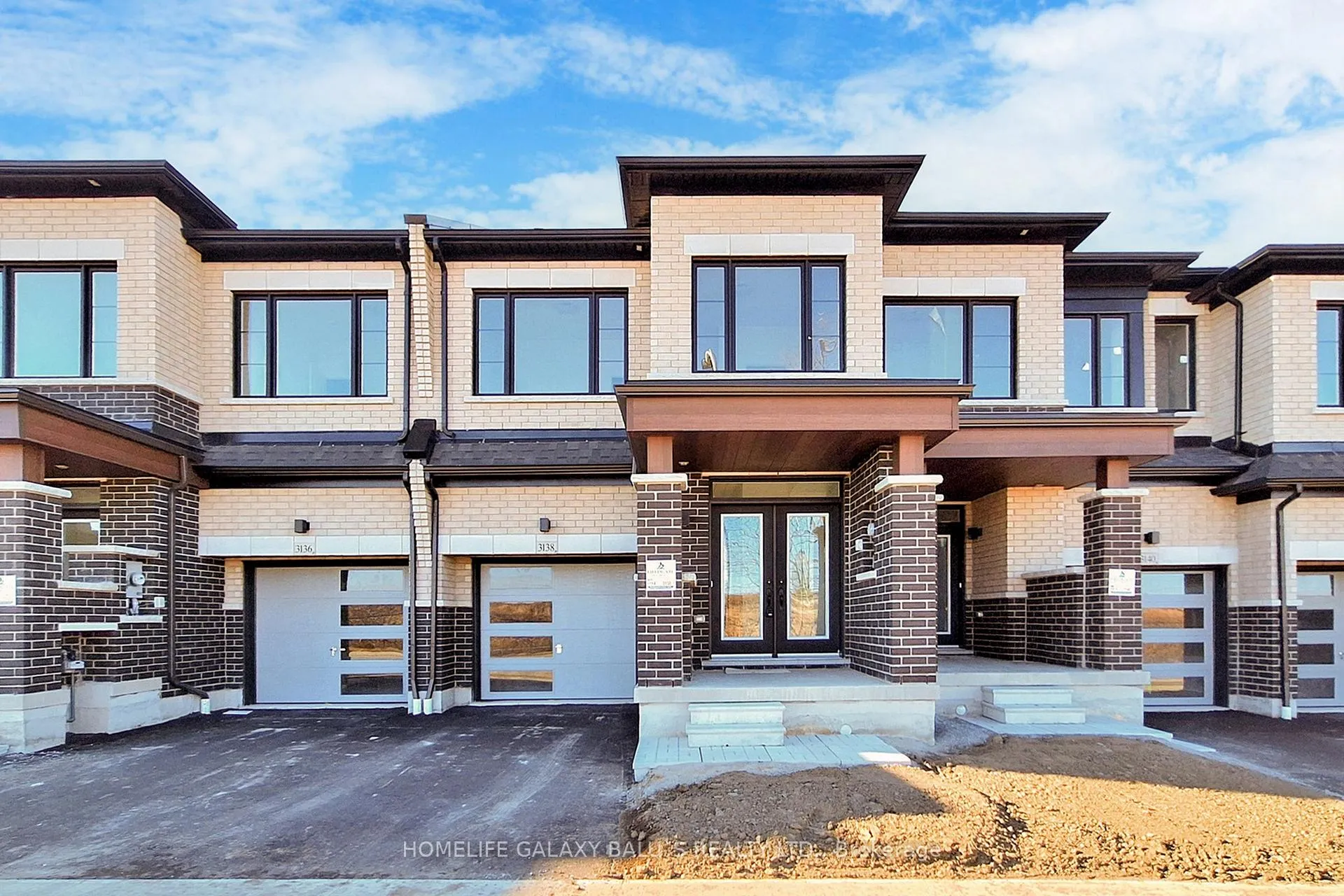 Front of 3138 Sideline 16 Road