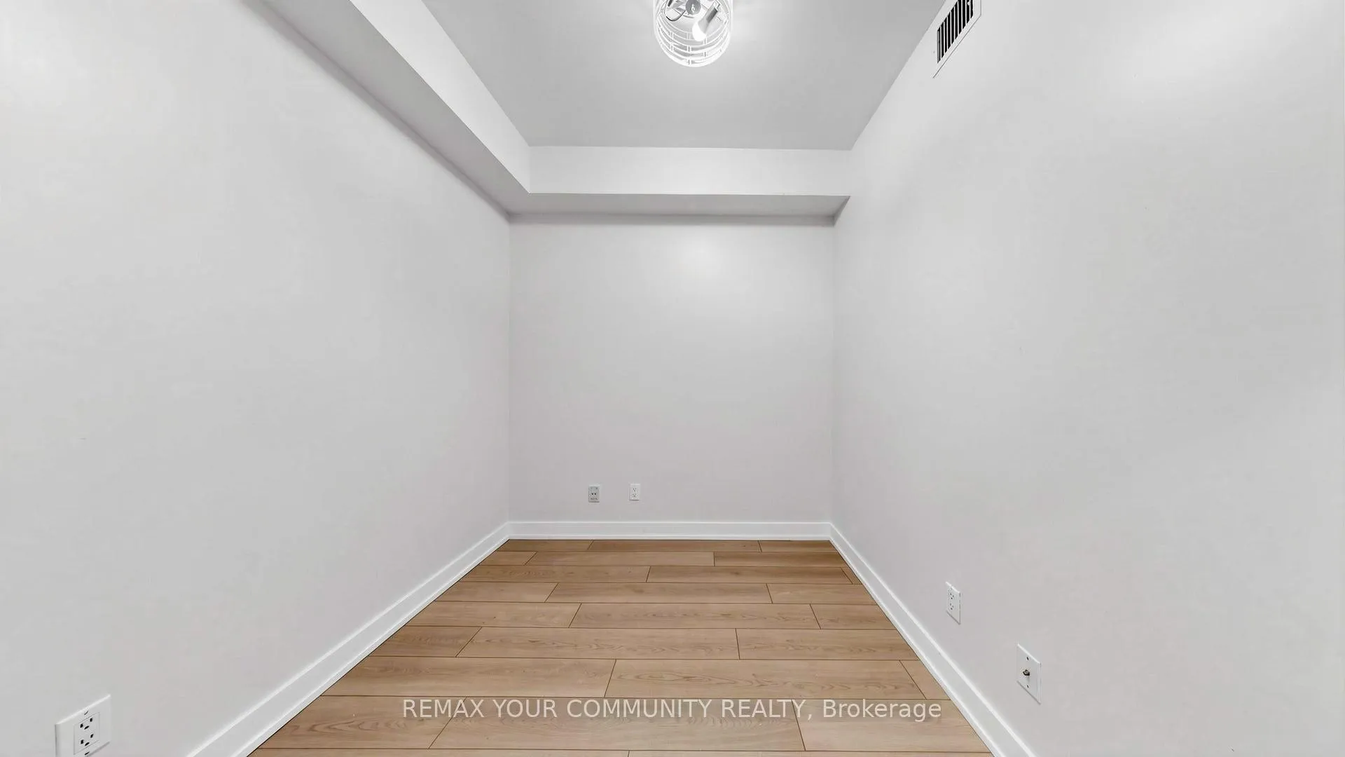Photo 12 of Unit 310, 438 King Street W, Toronto, Waterfront Communities — HOMEH