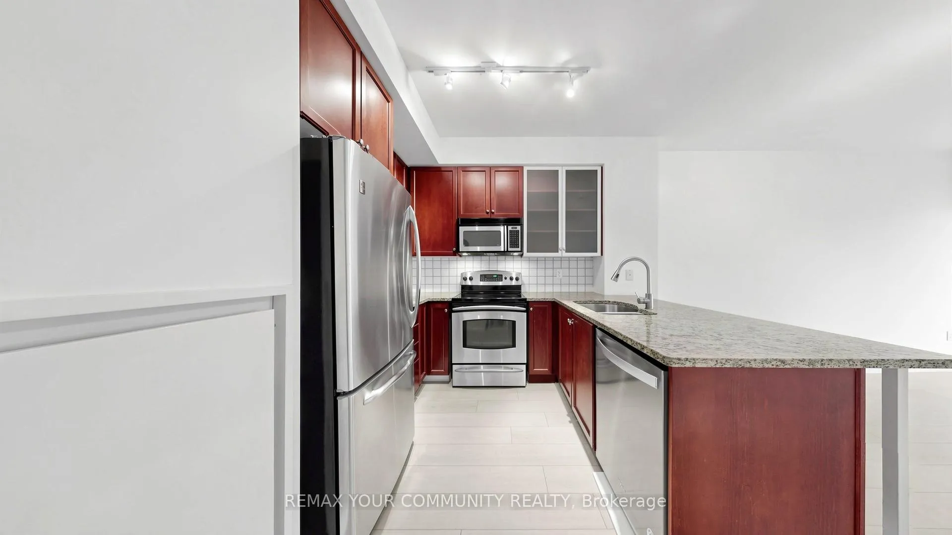 Photo 15 of Unit 310, 438 King Street W, Toronto, Waterfront Communities — HOMEH