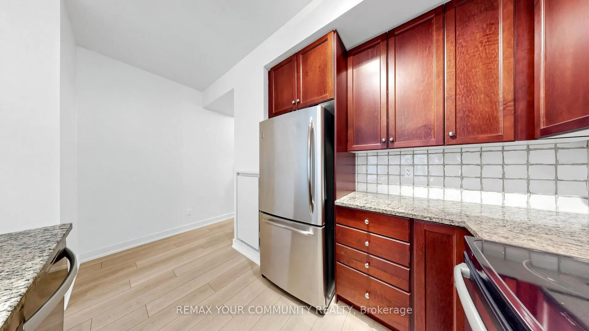 Photo 16 of Unit 310, 438 King Street W, Toronto, Waterfront Communities — HOMEH