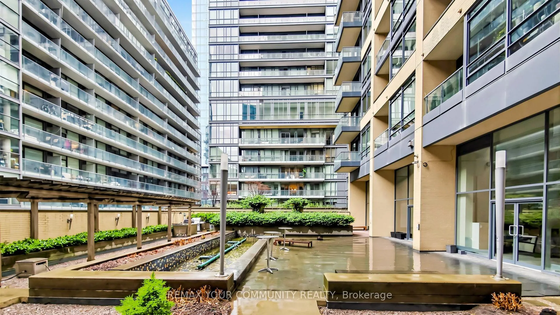 Photo 34 of Unit 310, 438 King Street W, Toronto, Waterfront Communities — HOMEH