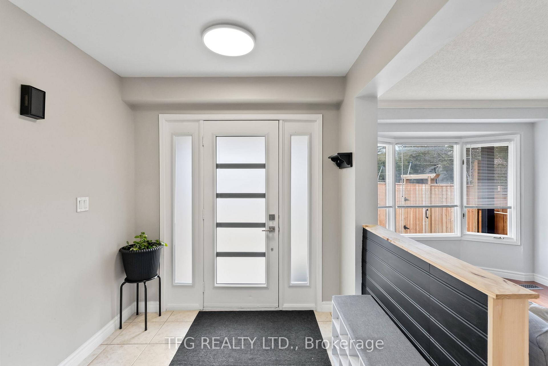 Photo 4 of 2 Goldpine Avenue, Clarington, Courtice — HOMEH