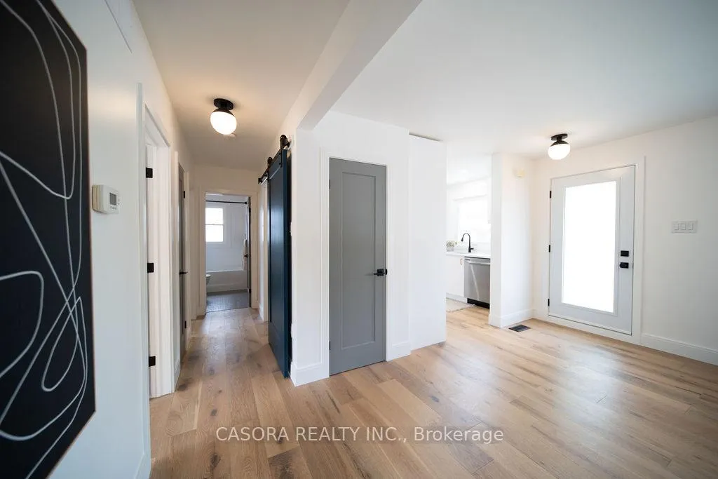 Photo 12 of Unit 1, 107 Delmar Drive, Hamilton, Buchanan — HOMEH