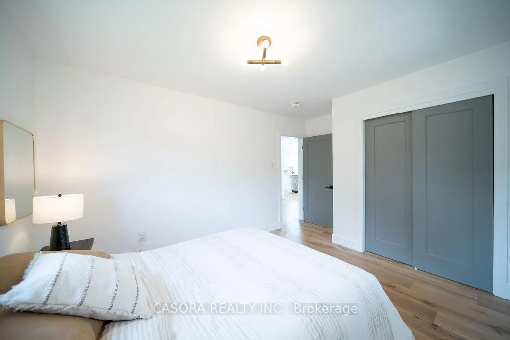 Photo 22 of Unit 1, 107 Delmar Drive, Hamilton, Buchanan — HOMEH