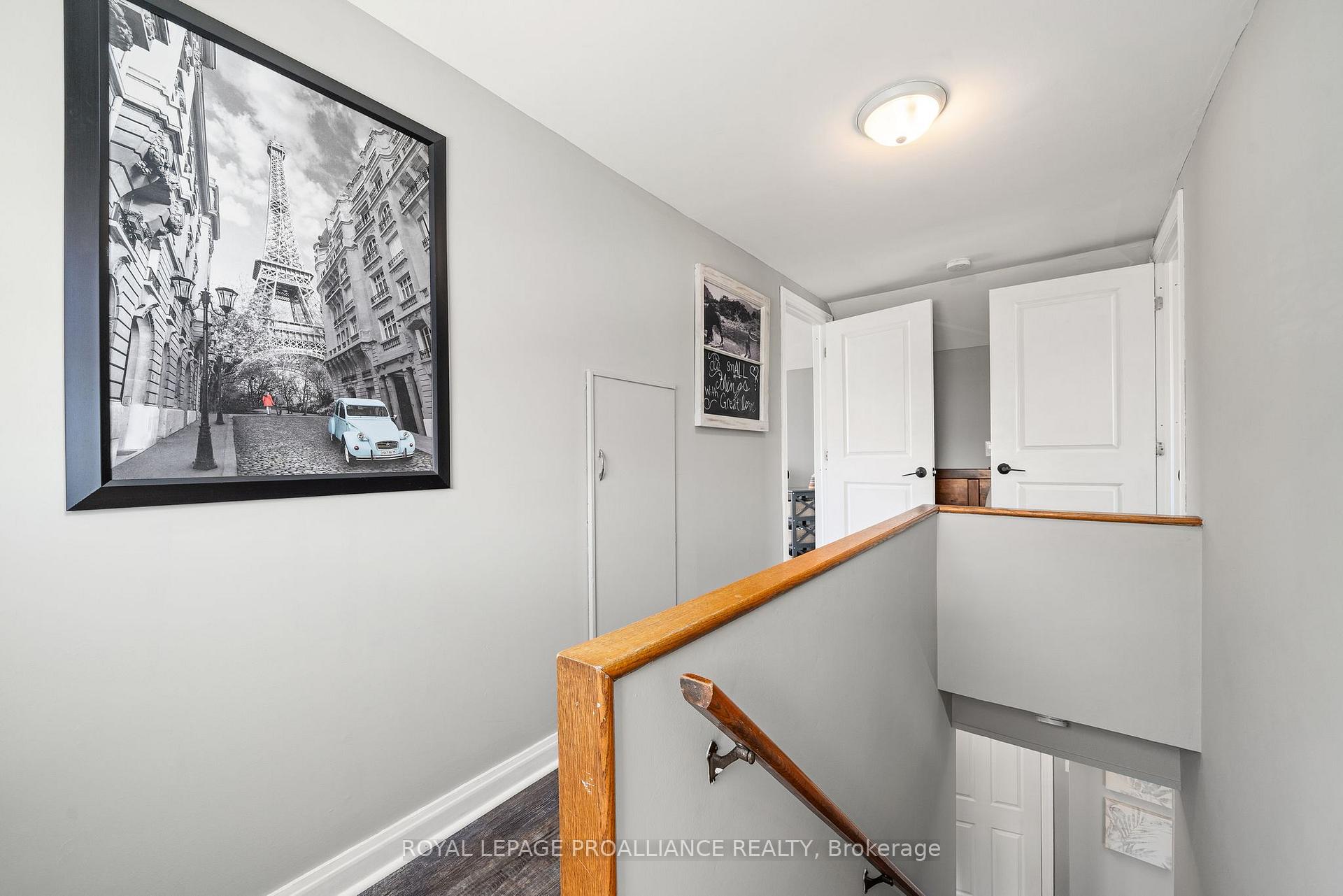 Photo 23 of 108 Karl Street, Belleville, Belleville Ward — HOMEH