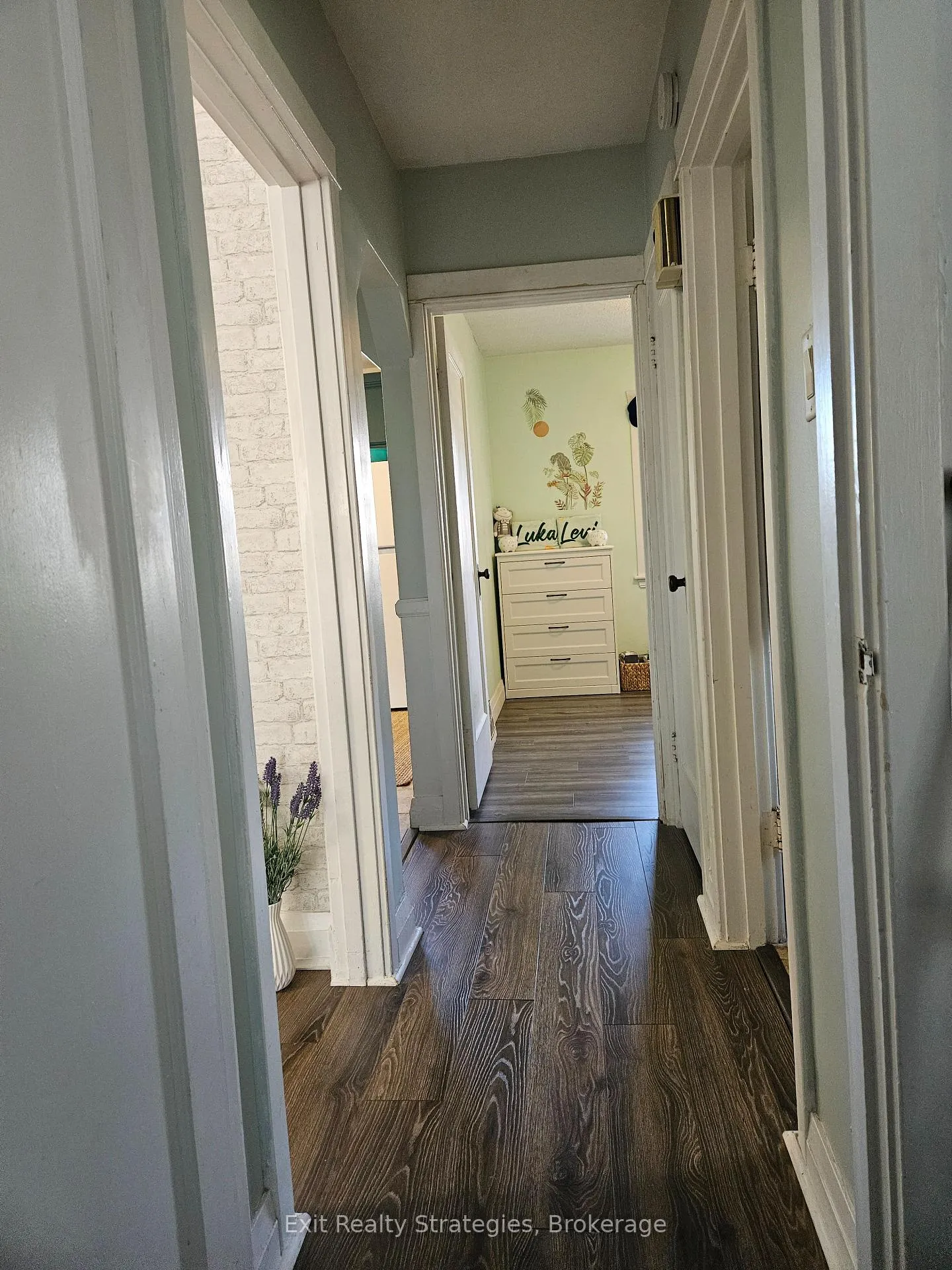 Photo 9 of 1709 King Street E, Hamilton, Delta — HOMEH