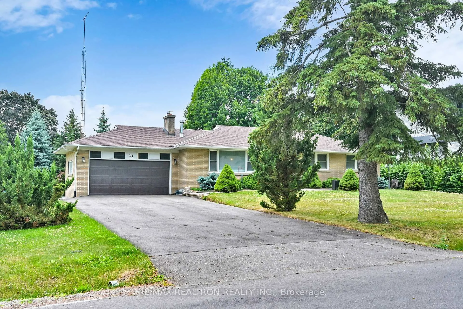 Photo 1 of 27 Naylon Street, Vaughan, Maple — HOMEH