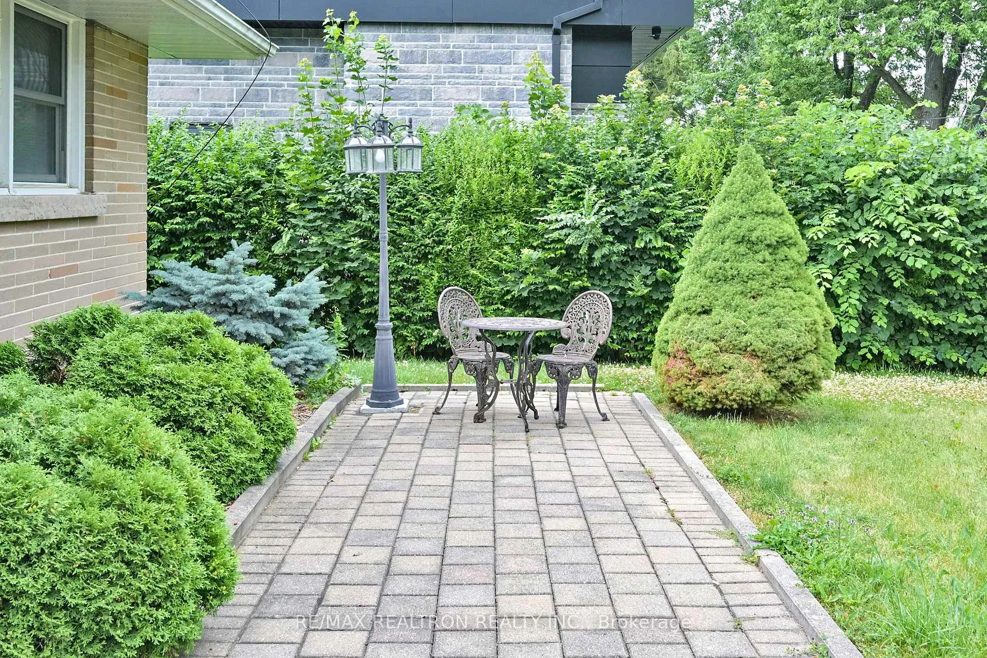 Photo 4 of 27 Naylon Street, Vaughan, Maple — HOMEH