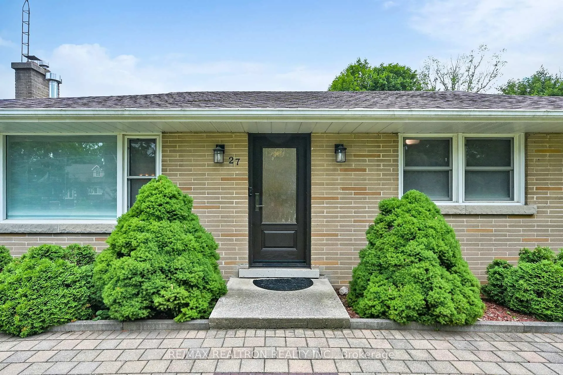 Photo 5 of 27 Naylon Street, Vaughan, Maple — HOMEH