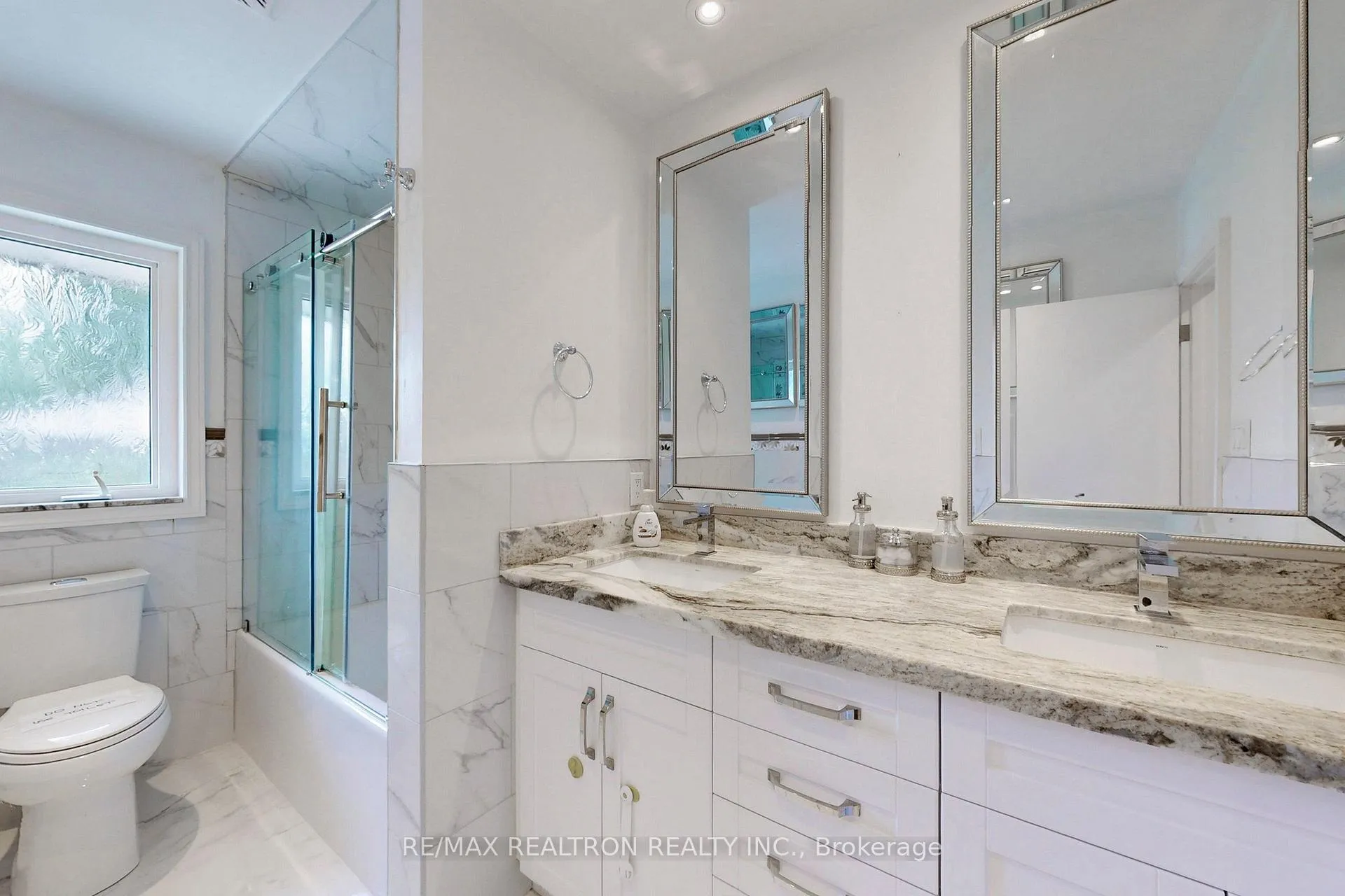 Photo 28 of 27 Naylon Street, Vaughan, Maple — HOMEH