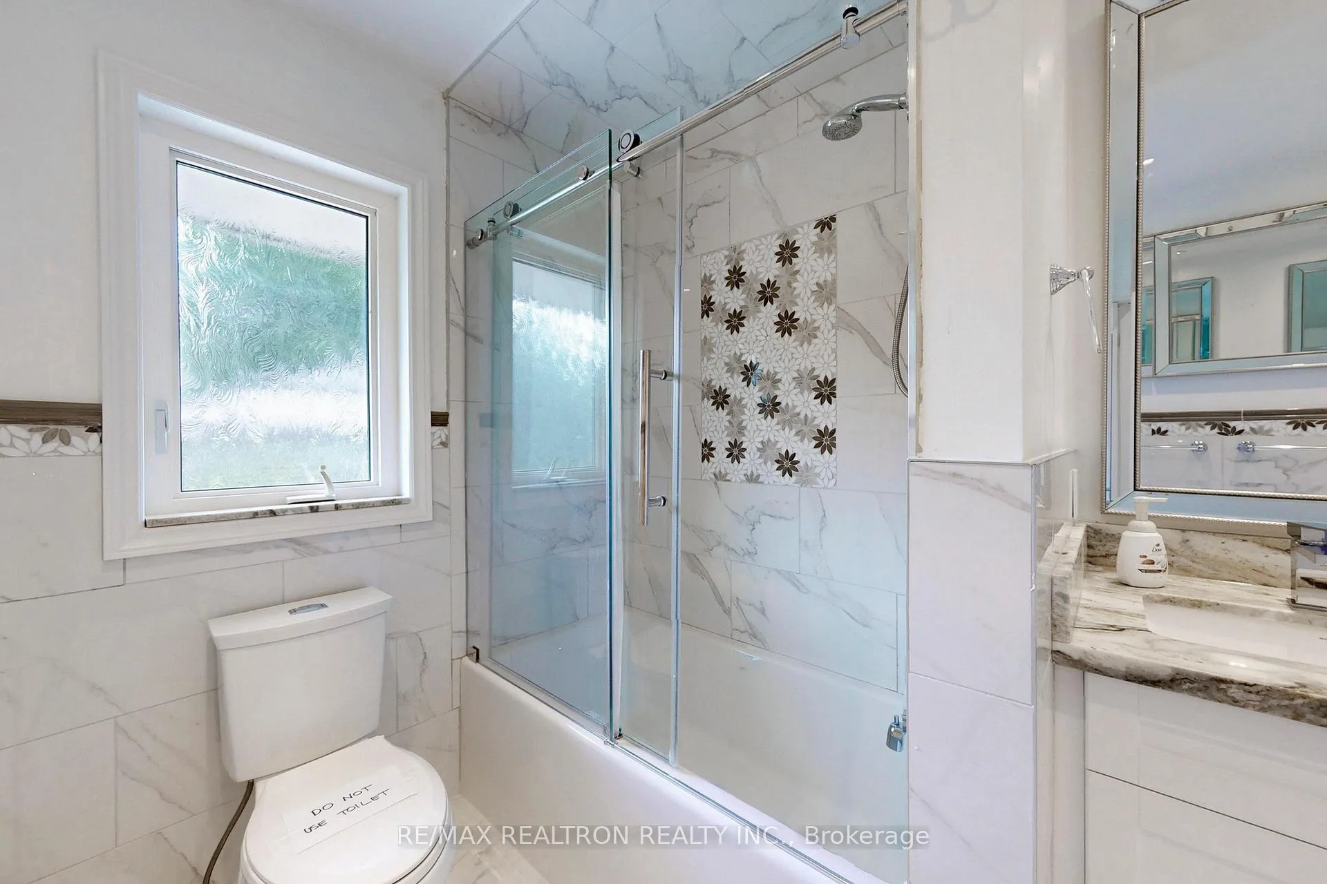Photo 29 of 27 Naylon Street, Vaughan, Maple — HOMEH