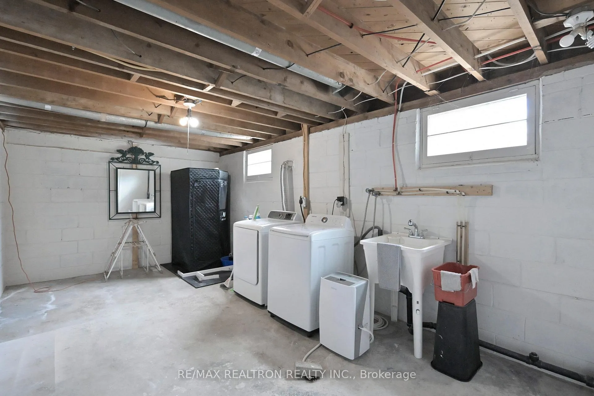 Photo 33 of 27 Naylon Street, Vaughan, Maple — HOMEH