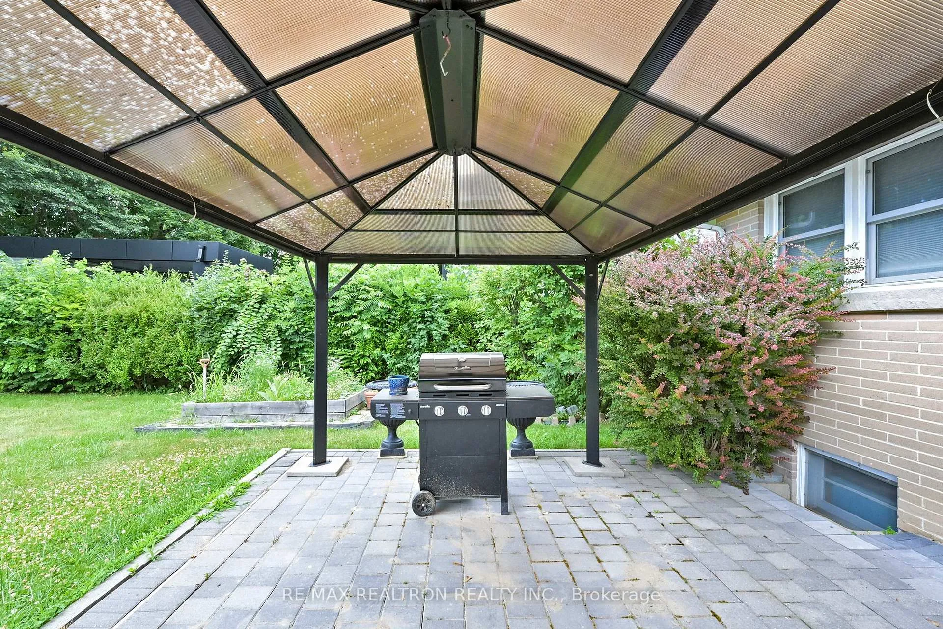 Photo 37 of 27 Naylon Street, Vaughan, Maple — HOMEH