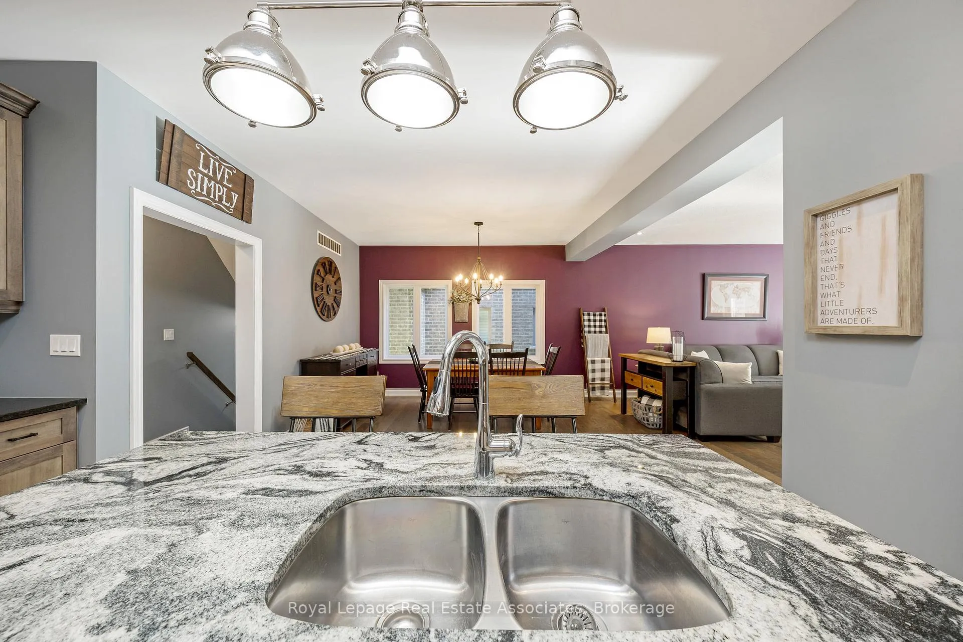Photo 17 of 25 Chestnut Drive, Guelph/Eramosa, Rockwood — HOMEH