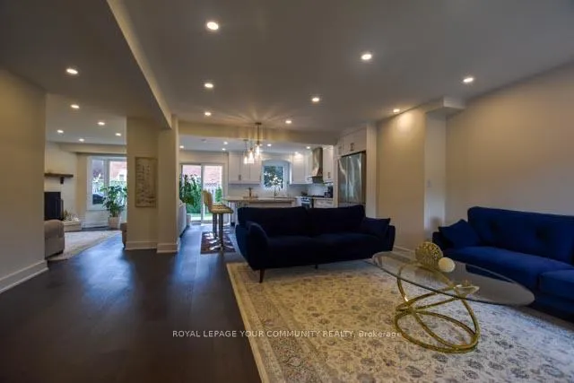 Photo 4 of 62 Joseph Aaron Boulevard, Vaughan, Brownridge — HOMEH