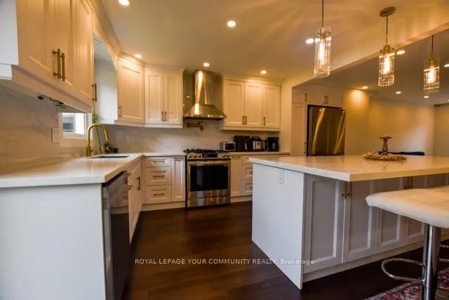 Photo 10 of 62 Joseph Aaron Boulevard, Vaughan, Brownridge — HOMEH