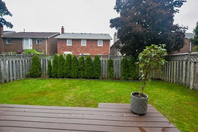 Photo 26 of 62 Joseph Aaron Boulevard, Vaughan, Brownridge — HOMEH