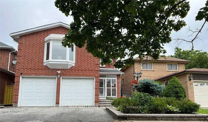 Front of Unit Lower, 9 Pugsley Avenue