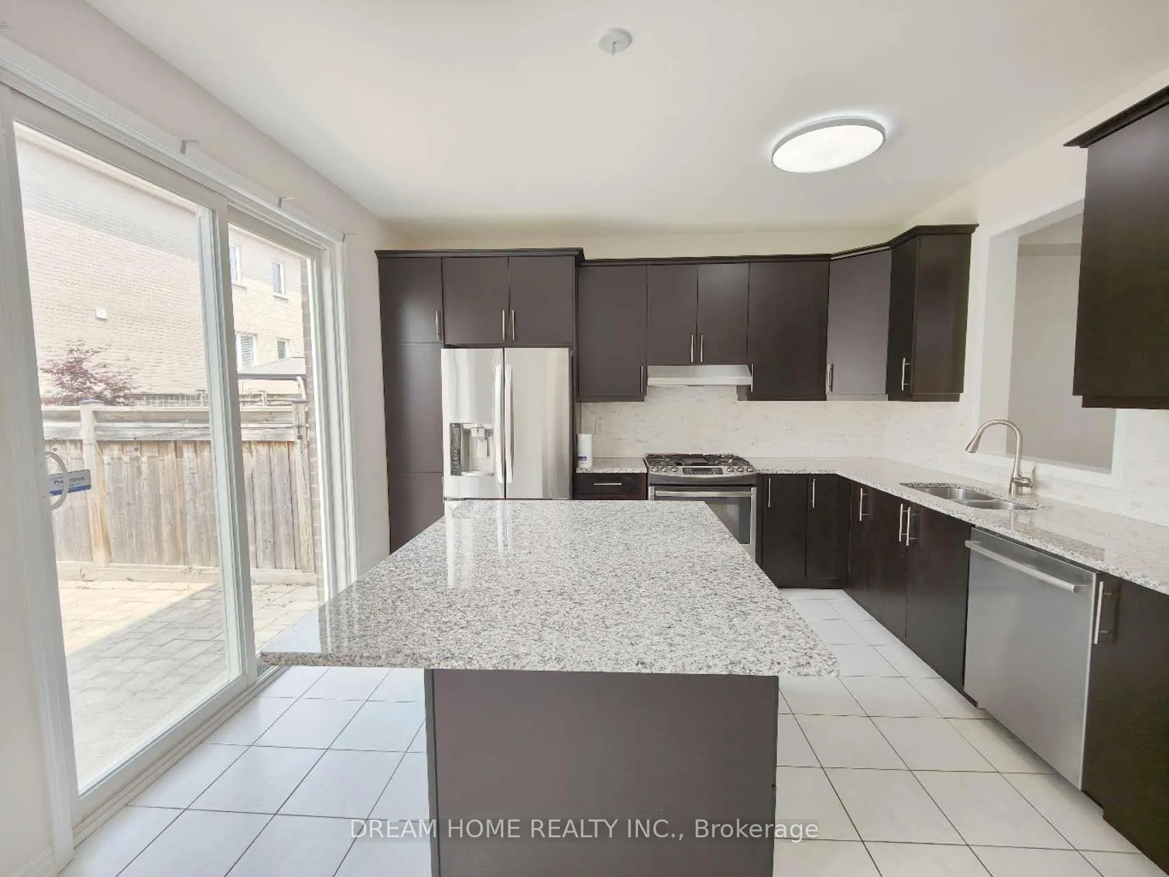 Photo 9 of 73 Buckle Crescent, Aurora, Rural Aurora — HOMEH