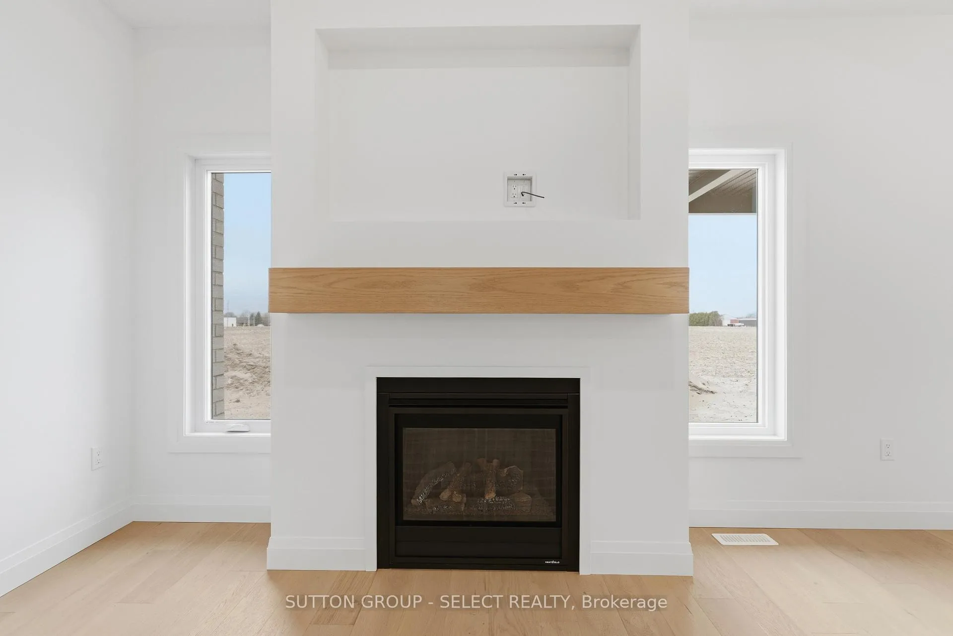Photo 11 of 45 Hardy Drive, Strathroy-Caradoc, SE — HOMEH